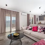Apartman Srok Luxury By The Pool Kastav