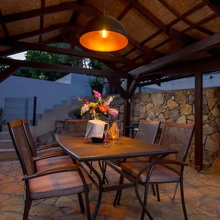 Srok Luxury With Pool Appartement