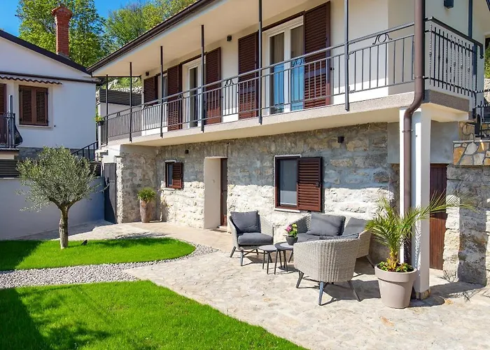 Appartement Srok Luxury By The Pool Kastav