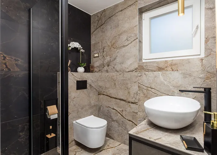 Srok Luxury By The Pool *