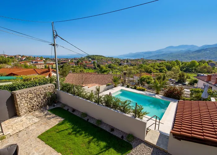 Srok Luxury By The Pool Appartement *