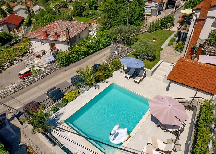 Srok Luxury By The Pool Appartement Kastav