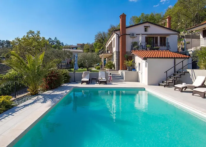 Srok Luxury By The Pool Kastav