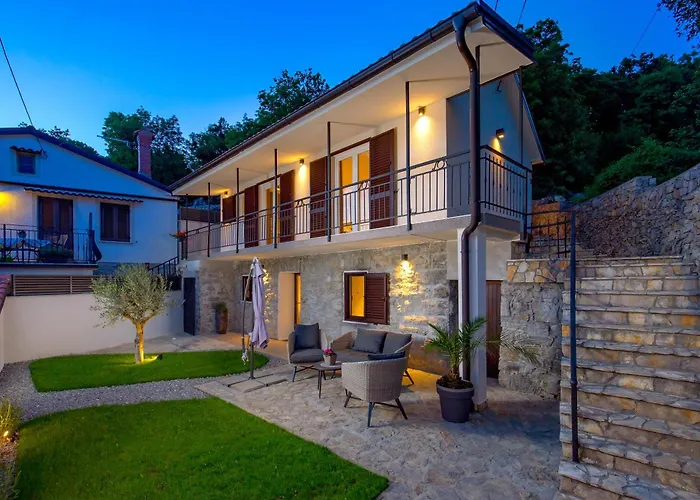 Appartement Srok Luxury By The Pool