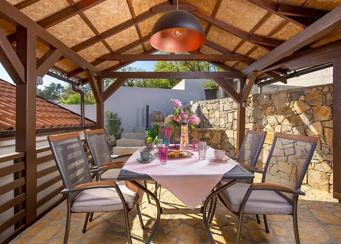 Srok Luxury By The Pool *