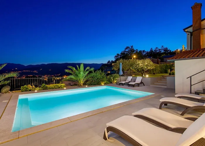 Srok Luxury By The Pool Appartement Kastav