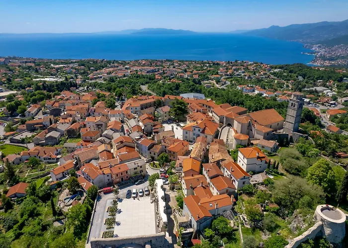 Srok Luxury By The Pool *