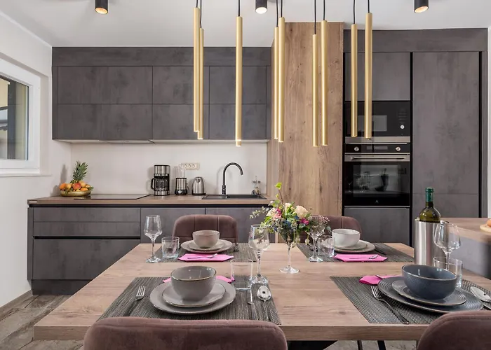 Appartement Srok Luxury By The Pool