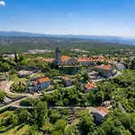 Srok Luxury By The Pool Kastav