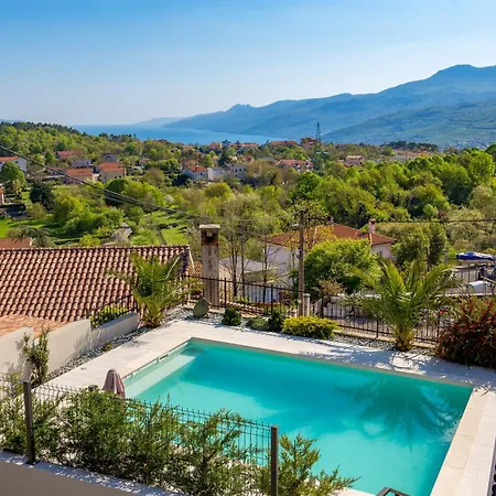 Srok Luxury With Pool